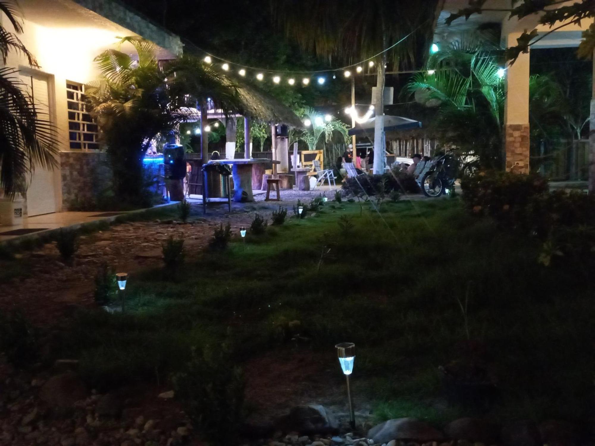 Hostal Cuyagua Palomino Εξωτερικό φωτογραφία