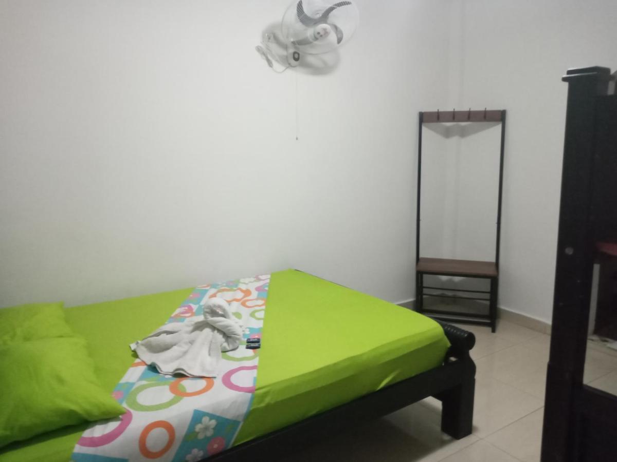Hostal Cuyagua Palomino Εξωτερικό φωτογραφία