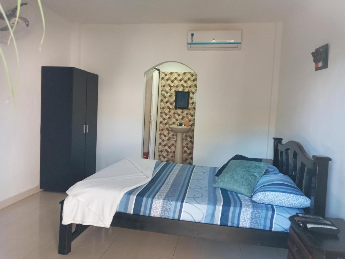 Hostal Cuyagua Palomino Εξωτερικό φωτογραφία