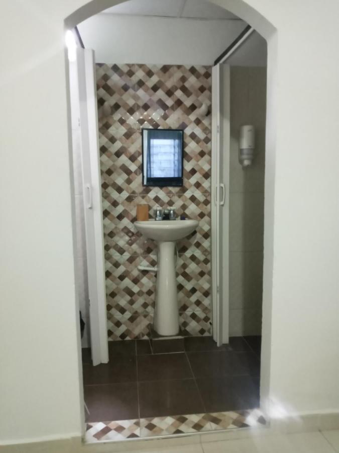 Hostal Cuyagua Palomino Εξωτερικό φωτογραφία