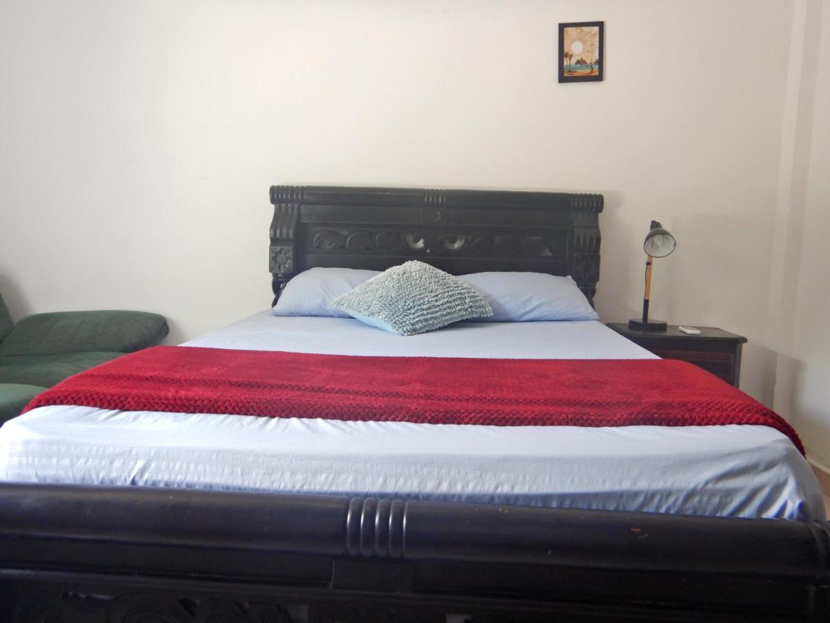 Hostal Cuyagua Palomino Εξωτερικό φωτογραφία